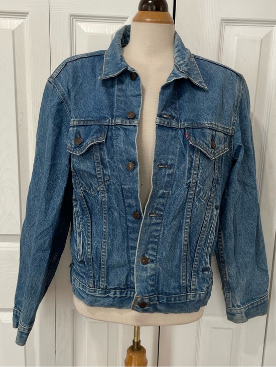 Levi's Other - Levi's Blue Denim Jacket with Contrast Stitching Size 42